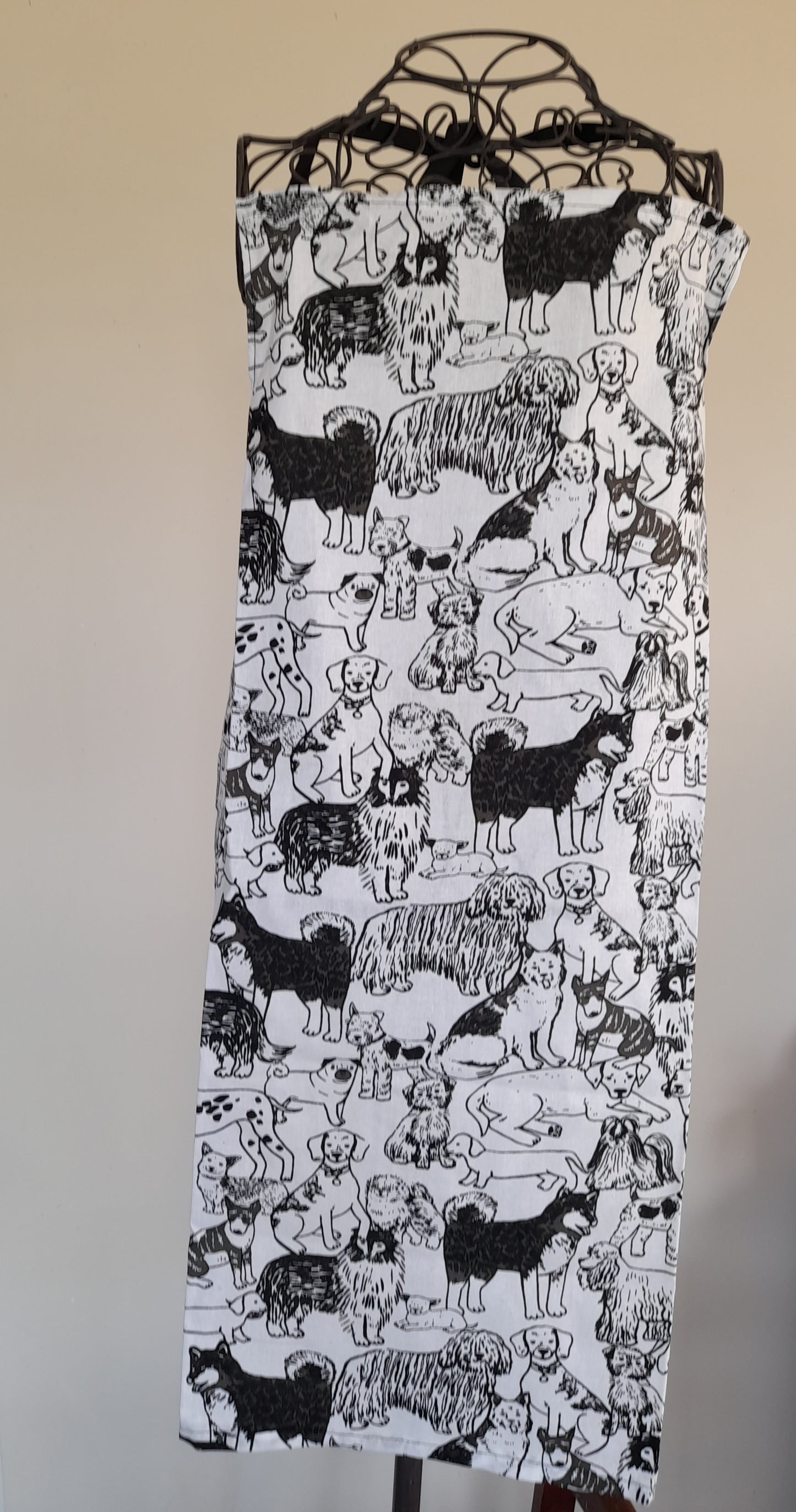 Adult Apron Dogs Sketch