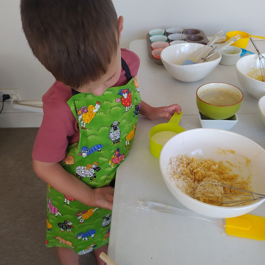 Children's Apron Kiwiana Farm Fun Sheep Green