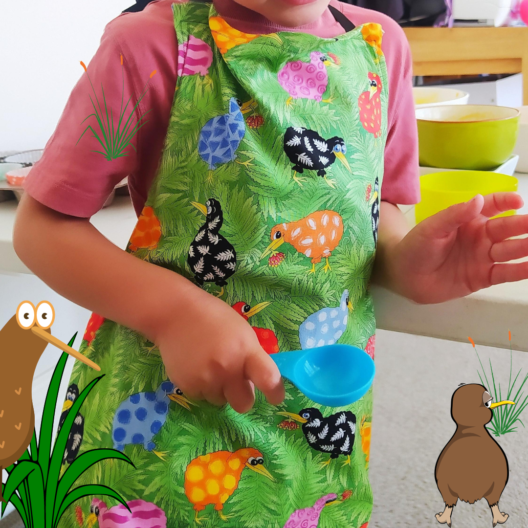 Children's Apron Kiwiana Rainbow Kiwis